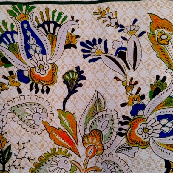 Zara button-down shirt - Picture 8 of 9